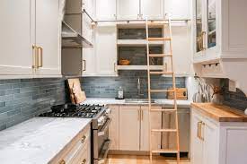 As a graphic video of a vile chicago shooting over the weekend made rounds on local and social this happened in humboldt park chicago last night. Kitchen Stories Some Ingenuity Makes Every Inch Counts In A Historic Chicago Kitchen Dura Supreme Cabinetry