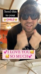 Lori Gilroy's Instagram, Twitter & Facebook