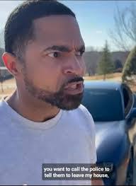 Corinne Whitley's Instagram, Twitter & Facebook