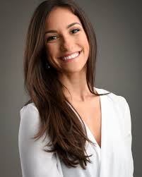 Hola! Soy Natalia, nutricionista graduada de la Universidad de Costa Rica.  Estoy iniciando con este nuevo proyecto para compartir con ustedes  educación nutricional, pues creo firmemente que muchas veces terminamos  haciendo “dietas”