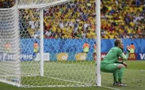 Jasper cillessen is still netherlands' no. 10 Hilarious Memes Of Holland Keeper Jasper Cillessen Who Mocked Brazil By Sitting Down During One Sided Third Place Play Off Victory Caughtoffside