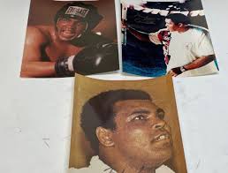 Muhammad Ali signed Framed Canvas from Artist Steve Kaufman. This is a must  have for any boxing/Ali fan. Limited Edition 4/99 as numbered