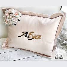 Instagram Da Derin Boutique Alya Icin Hazirlanan Cicekli Ayna Isimli Taki Yastigi 2020 Taki Deri Aynalar