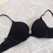 Before we get a look at the champagne nights fantasy bra―worn by lais ribeiro and ringing in at a cool $2 million―on. Vs Bra Lingerie Sleepwear Price And Deals Women S Apparel May 2021 Shopee Singapore