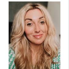 This is Fran King the amazing singer and guitarist who accompanies me