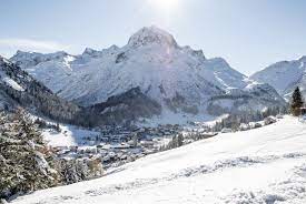 In terms of both geography and history, lech belongs to the tannberg district. Lech Zurs Am Arlberg Kastle Ski