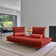 Per questo motivo sofà design garantisce i suoi divani 5 anni. Sofas Ligne Roset