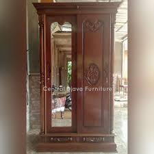 Karena kami memiliki sendiri bahan baku pembuatan produk pintu tersebut, baik dari kayu jati perhutani maupun jati lokal. Lemari Pakaian Peluru Sliding Kaca 2 Pintu Ukir Kayu Jati Almari Geser Terbaru Agustus 2021 Harga Murah Kualitas Terjamin Blibli