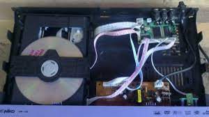 Jika setelah motor diganti, dvd player tetap no disc, coba ganti optik nya. 6 Cara Memperbaiki Dvd Player Dirumah Yang Rusak Dengan Mudah Rumahlia Com