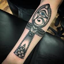 75 Bemerkenswerte Ankh Tattoo Ideen Analogie Hinter Dem Alten Symbol Ankh Tattoo Tatowierungen Und Tattoo Ideen