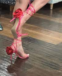 Bella Thorne's Feet << wikiFeet