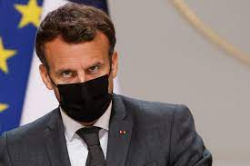 Emmanuel macron giflé lors d'un déplacement dans la drôme, deux personnes interpellées. H6iul8ig2yotpm