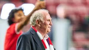 He made the record german champions a global brand and won countless titles with the club. Bayern Prasident Uli Hoeness Wird Rtl Experte