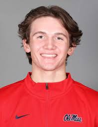 School Record Highlights Solid Conclusion to Commodore Indoor