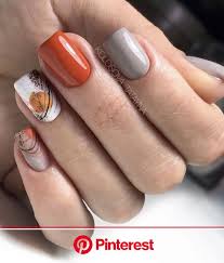 Professionally performed and autumn acrylic nails pattern on nails can be done not only with the help of brushes, but also with the help of dots. Untitled Fall Acrylic Nails Vibrant Nails Autumn Nails Clara Beauty My
