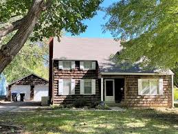 1844 Sw Webster Ave In 2020 Real Estate Sales New Homes House Styles