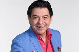 He was born in chicago and received his first acting credit as an actor in the 1958 comedy vuelve chistelandia. Chabelo No Nos Dio La Cara El Senor Aguilera Hablo De Como Se Acabo En Familia Y Por Que No Demando A Televisa Infobae