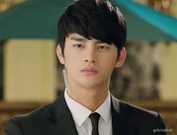 Seo In Guk おしゃれまとめの人気アイデア Pinterest Chika Toriyama 2020 ソイングク 主君の太陽 写真