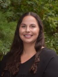 Alyssa Dyer's Instagram, Twitter & Facebook