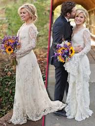 Brandon helped in designing the ring with johnathan arndt. New Details On Kelly Clarkson S Secret Wedding The Dress The Rings And Now The Baby Plans