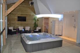 Amenagement Piece Jacuzzi Recherche Google Salle De Bains Orientale Spa Interieur Jacuzzi