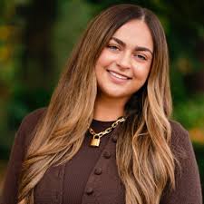 Sydney Eisner's Instagram, Twitter & Facebook