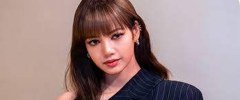 Lisa From Blackpink Certified as Most-Followed K-Pop Artist