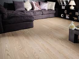 باركيه الرماد Cerceis Com