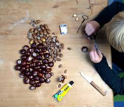 Aus kastanien kannst du einfach und schnell dekoration für dein zuhause basteln. Basteln Mit Kindern Basteln Mit Kastanien