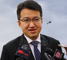 Menteri pertahanan akan menguruskan hal berkaitan pertahanan malaysia. Timbalan Menteri Pertahanan Tiada Pencerobohan Ruang Udara Malaysia Oleh Singapura Air Times News Network