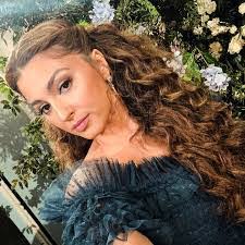 Sade Hicks's Instagram, Twitter & Facebook