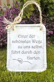 Beautiful Sign For The Garden Of Concrete With Saying In Vintage Style A Real Eye Catcher For Outdoors Or Ideal As A Gift The Sign Is Spruche Garten Garten Zitate Garten