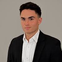 Chris Cavallaro's Instagram, Twitter & Facebook