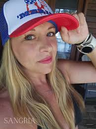 Inexpensive Makeup Primer Using Aloe Vera Gel