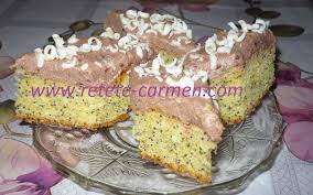 Punem cratita pe foc mediu, amestecand mereu, pana cand crema crema obtinuta o impartim in 2. Prajitura Cu Mac Si Crema De Ciocolata Retete Mancare Retete Prajituri De Casa Prajituri Simple Retete Rapide Si Usoare