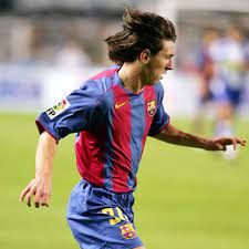 Sem entrar em campo desde 10 de julho, quando participou da vitória da argentina sobre o brasil na final da copa . Brasileiro Recorda Estreia De Messi Pelo Barcelona Em 2003 Pegou A Bola E Saiu Driblando Futebol Ge