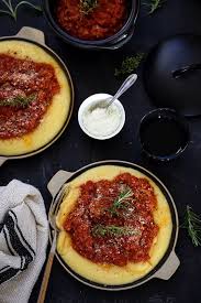Polenta A La Sauce Aux Saucisses Comme En Italie Recette Recette Cuisine Italienne Recettes De Cuisine Recette