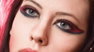 Make a DIY portable beauty dish for less than $10