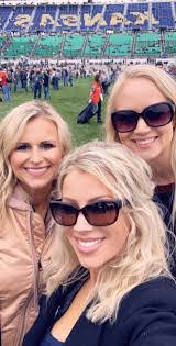 Amber Beeson's Instagram, Twitter & Facebook