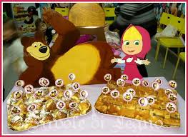 Masha è una bambina piccola e bionda con gli occhi verdi, irrequieta e testarda, che si caccia in situazioni divertenti. Condividiamo Creativamente Che Compleanno Sia Favole Di Legno