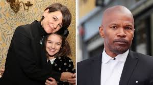 Find the perfect katie holmes jamie foxx stock photos and editorial news pictures from getty images. Katie Holmes Told Daughter Suri Cruise About Jamie Foxx Breakup