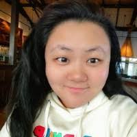 Gloria Liu's Instagram, Twitter & Facebook