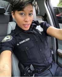 Pin By Andrew Goodall On Women In The Army Military Women Police Women Military Girl
