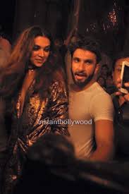Pin By Manisha S K On Deepika Padukone Deepika Ranveer Deepika Padukone Bollywood Celebrities