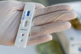 A cada cem testes realizados em farmácia brasileiras para detectar o novo coronavírus, 14 têm result. Farmaceuticos Serao Treinados Para Testes De Covid 19 Nas Farmacias