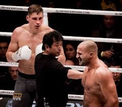 Rico verhoeven (31) bokst ook nog steeds. Verhoeven Verlengt Bij Glory Gevecht Met Hari Om Wereldtitel Rico Vs Badr Bndestem Nl