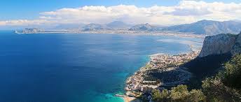 Palermo is a vibrant city with plenty to see and do but one of the most popular reasons for a visit to this sicily city is the beaches. Kreuzfahrten Nach Sizilien Palermo Italien Royal Caribbean Cruises