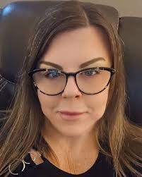 Kristin Helm's Instagram, Twitter & Facebook