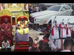 The palace of the olu of warri, delta state, ogiame ikenwoli has dismissed social media reports that the revered monarch has joined his ancestors. Oba Of Benin Arrives Olu Of Warri Palace In A Grand Style Youtube