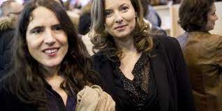 Mazarine marie pingeot est un écrivain français. Mazarine Pingeot Trouve Nicolas Sarkozy Vulgaire Le Point